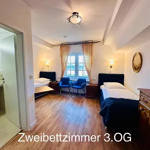 altstadthotel-und-apartments-hayk.topcolognehotels.com/